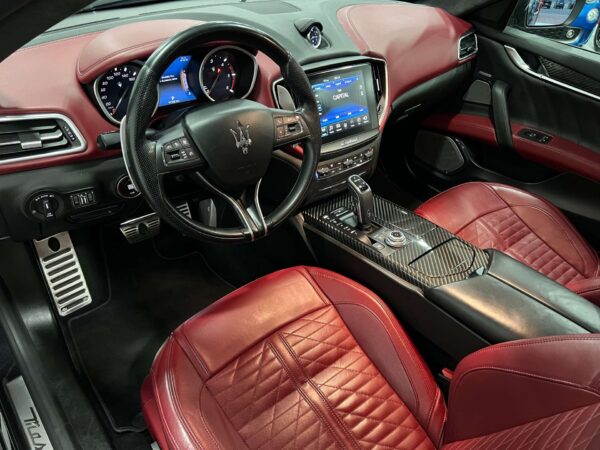 Maserati Ghibli 3.0 V6 ds GranSport Nero Ribelle 275cv auto my19 - immagine 8